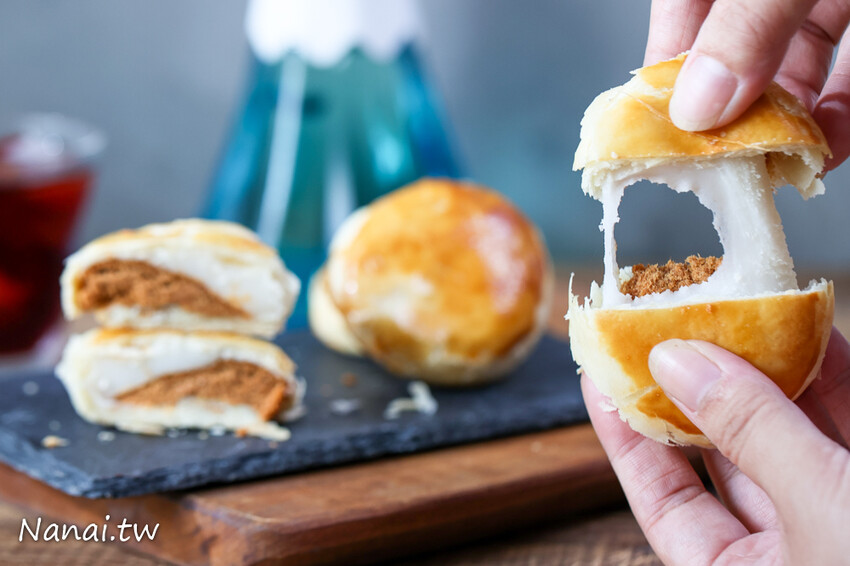 中秋超難搶！菠蘿蛋黃酥大爆單，歷年賣到缺貨，想吃千萬要趁早訂，台中百年老店必買