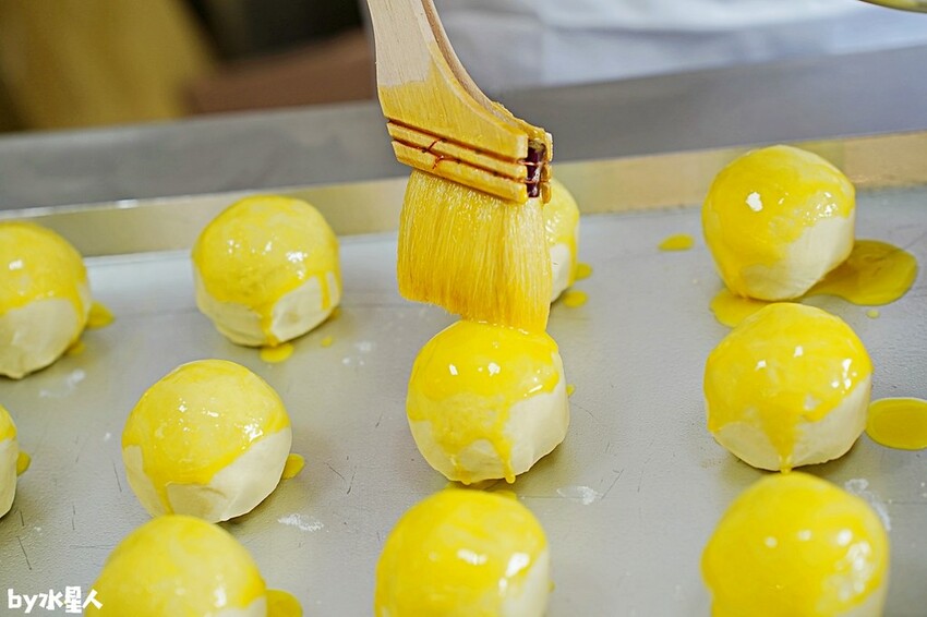 一福堂菠蘿蛋黃酥