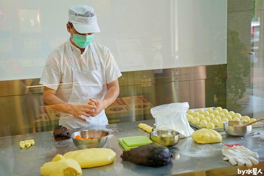 一福堂菠蘿蛋黃酥