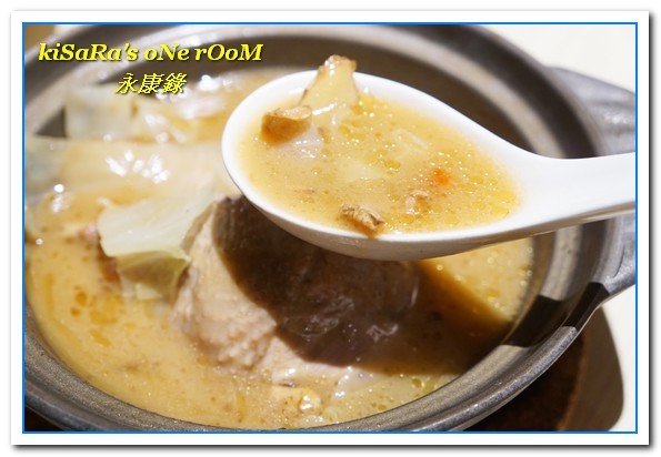 永康錄雞湯:永康商圈養生美食.清爽卻又馨香十足的雞湯料理專賣店──永康錄