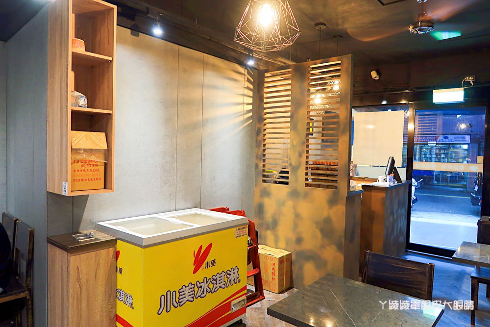 新莊平價牛排推薦,鮮牛排新開幕囉!有夠厚牛排、沙拉自助吧無限供應、現磨咖啡