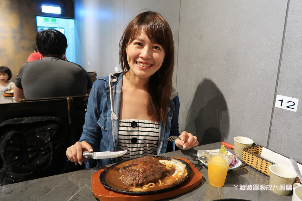 新莊平價牛排推薦，鮮牛排新開幕囉！有夠厚牛排、沙拉自助吧無限供應、現磨咖啡