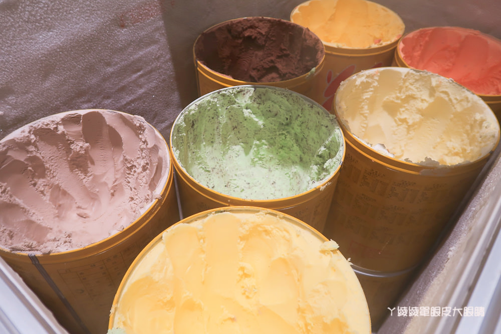 新莊平價牛排推薦，鮮牛排新開幕囉！有夠厚牛排、沙拉自助吧無限供應、現磨咖啡