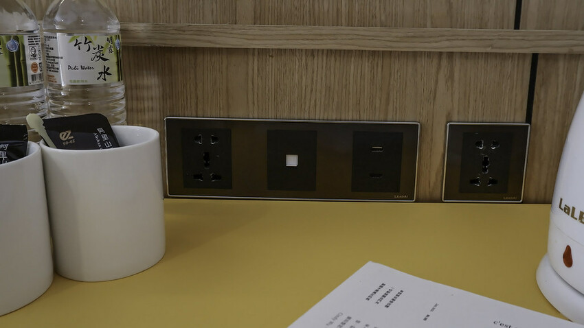 台中住宿 ｜台中逢甲25行館 Taichung FengJia 25 Hotel  每一間都有屬於自己的陽台 輕旅行推薦1千元左右優