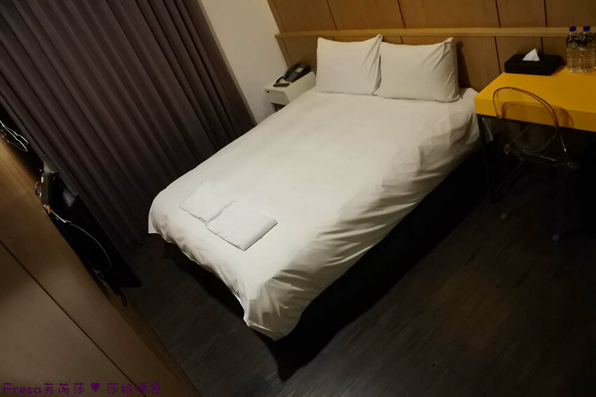 台中市西屯區台中飯店【台中逢甲25行館】住宅區內寧靜放鬆飯店氛圍.陽台房型曬曬暖陽.路口就有停車場公車站│秋紅谷│逢甲