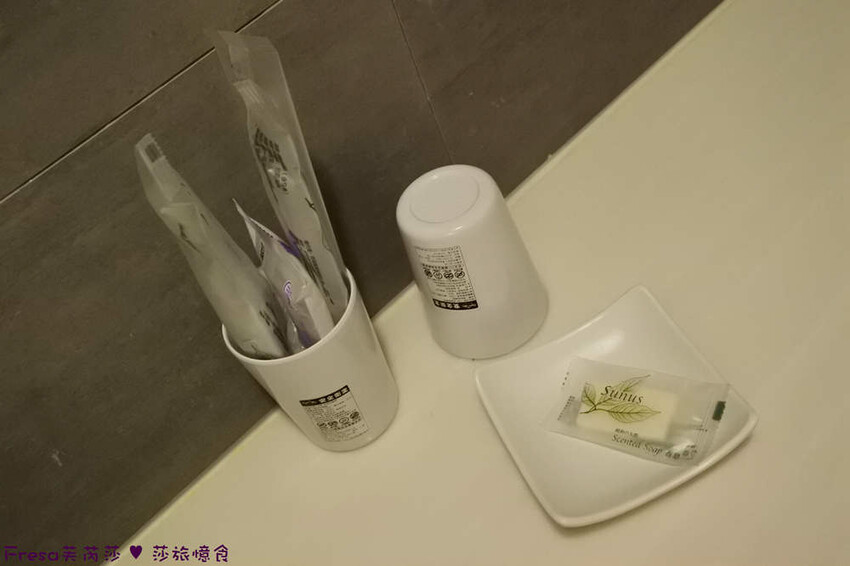 台中市西屯區台中飯店【台中逢甲25行館】住宅區內寧靜放鬆飯店氛圍.陽台房型曬曬暖陽.路口就有停車場公車站│秋紅谷│逢甲