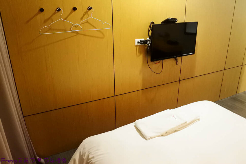 台中市西屯區台中飯店【台中逢甲25行館】住宅區內寧靜放鬆飯店氛圍.陽台房型曬曬暖陽.路口就有停車場公車站│秋紅谷│逢甲