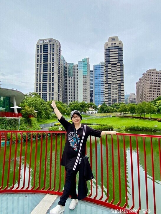 【台中住宿推薦】 逢甲25行館 就隱藏在逢甲巷弄裡 平價舒適 台中說走就走的輕旅行必選 緊鄰秋紅谷生態公園 愛就一起快樂GO !!