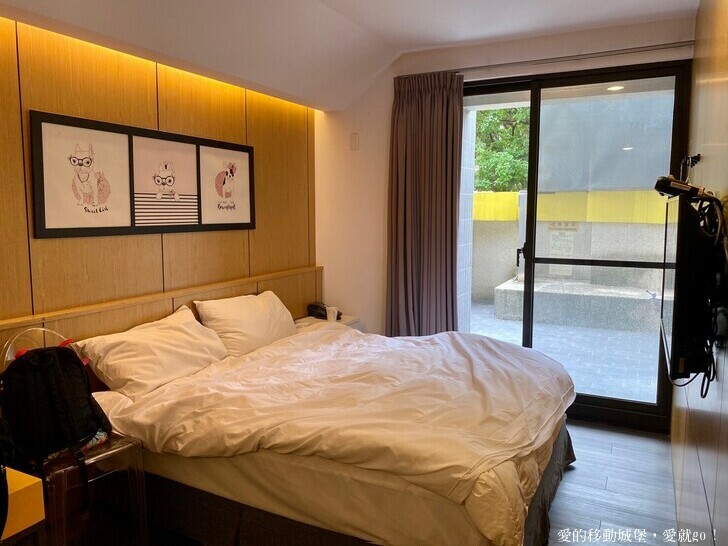 【台中住宿推薦】 逢甲25行館 就隱藏在逢甲巷弄裡 平價舒適 台中說走就走的輕旅行必選 緊鄰秋紅谷生態公園 愛就一起快樂GO !!