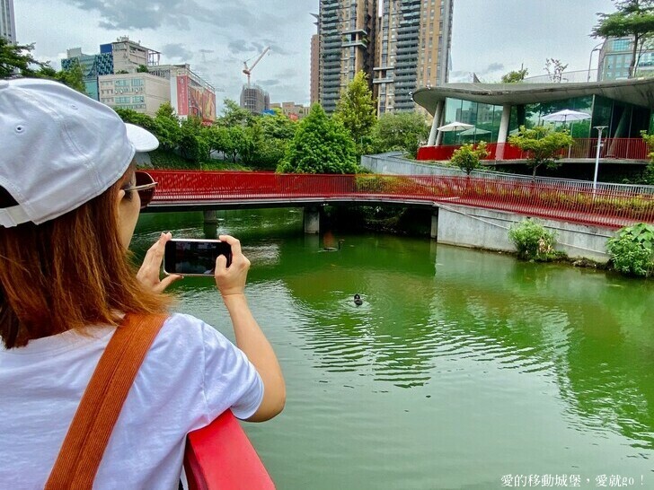 【台中住宿推薦】 逢甲25行館 就隱藏在逢甲巷弄裡 平價舒適 台中說走就走的輕旅行必選 緊鄰秋紅谷生態公園 愛就一起快樂GO !!