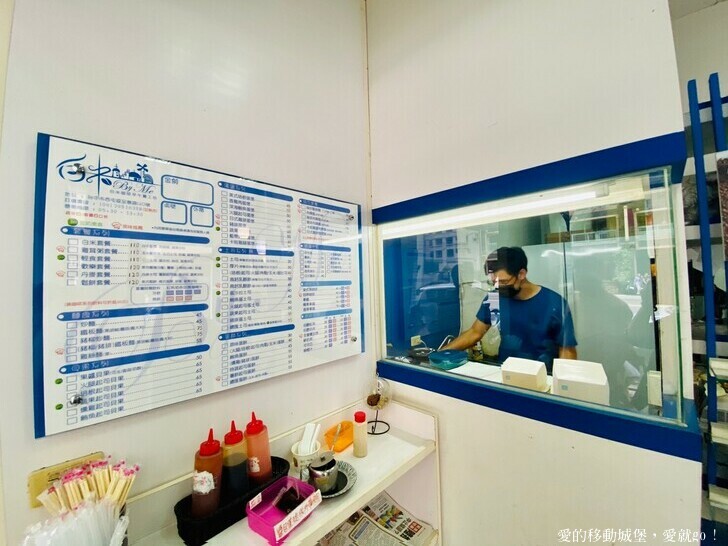 【台中住宿推薦】 逢甲25行館 就隱藏在逢甲巷弄裡 平價舒適 台中說走就走的輕旅行必選 緊鄰秋紅谷生態公園 愛就一起快樂GO !!