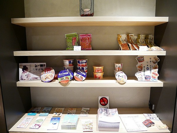 旅居文旅:旅居文旅-桃園中壢平價住宿 距離車站不遠 住宿品質好 早餐吃飽飽 再繼續一天行程