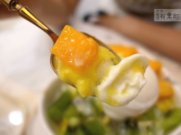 【桃園蘆竹美食】天下奇冰 Icever：南崁新開幕質感冰店，大理石風格超好拍；人氣水果冰品推薦，特色優格水果撈必點