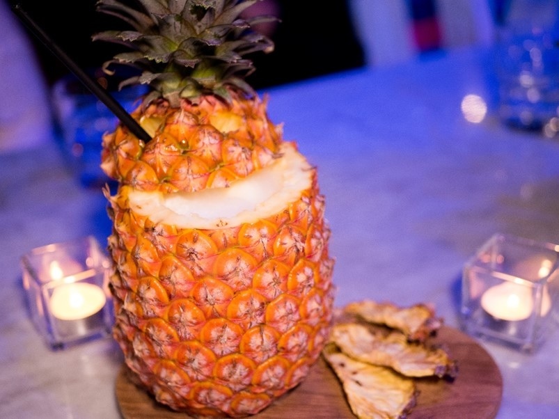 【台北信義ATT】Thaï.J Night夜場現場音樂酒吧，森林系花園環境網美超好拍，泰式料理餐酒