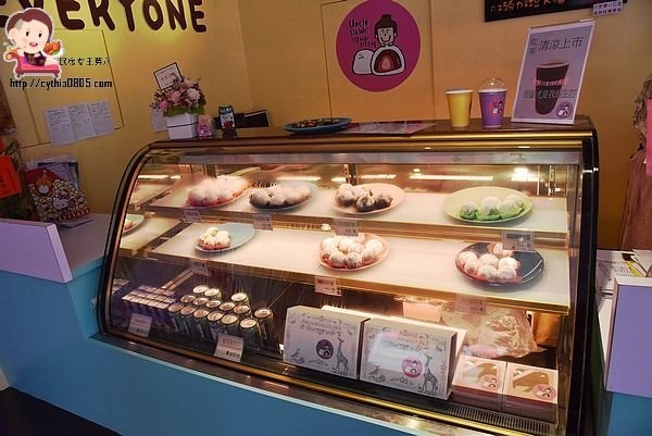 桃園平鎮美食-大瑋叔叔手作大福-巷弄裡面的粉紅小屋，薄皮大福內餡超飽滿，準備攻陷IG @民宿女王芽月-美食.旅遊.全台趴趴走