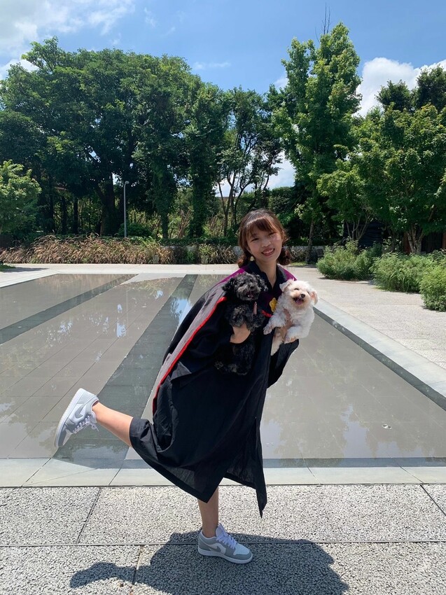 陽明山寵物友善餐廳｜Brick Yard 33 1/3 美軍俱樂部餐廳 台北小美國 戶外水池超chill ！