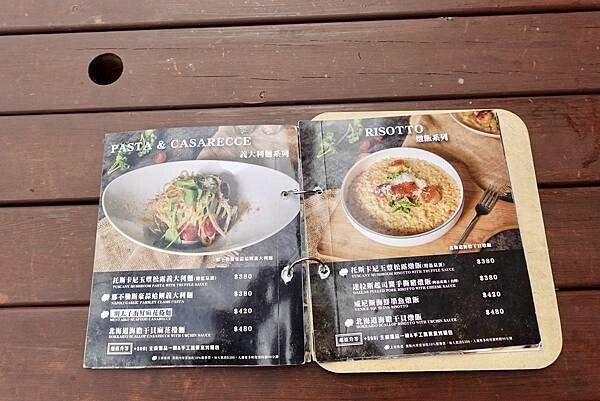 Brick Yard 33 1/3美軍俱樂部