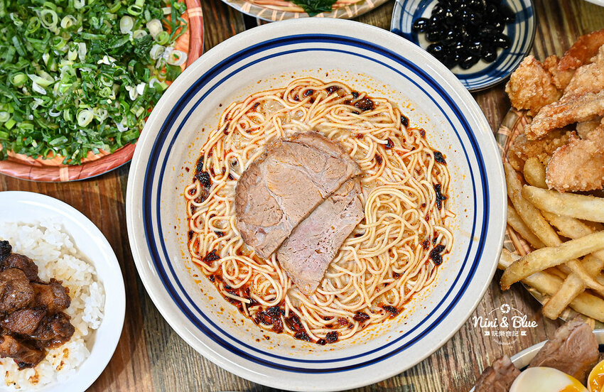 台中首家拉麵吃到飽，叉燒、糖心蛋、10多樣炸物小菜通通吃到飽