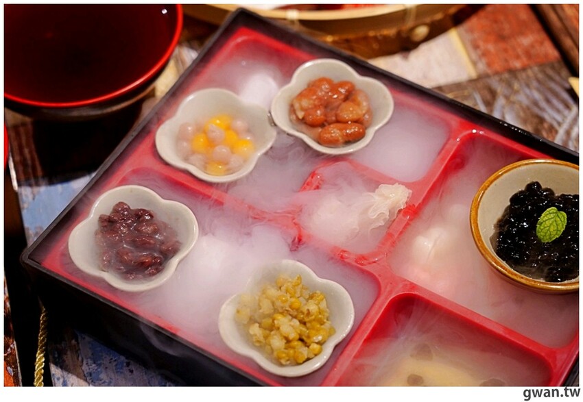 台中首見日本千葉樹幹拉麵,重達3斤光看就飽了,還能免費加麵加湯!