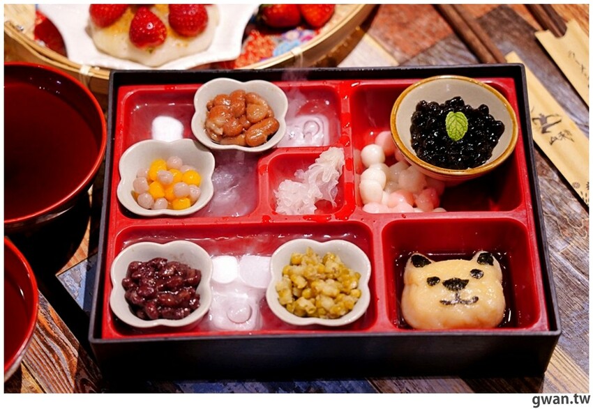 台中首見日本千葉樹幹拉麵,重達3斤光看就飽了,還能免費加麵加湯!