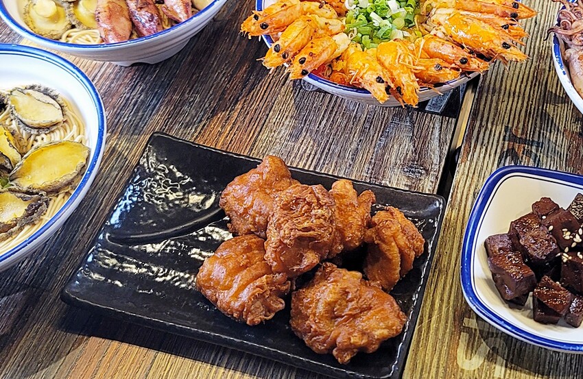 海鮮控要暴動了!!台中視覺系浮誇拉麵再度上市!大海精華衝擊你的味蕾,IG美食家不容錯過!