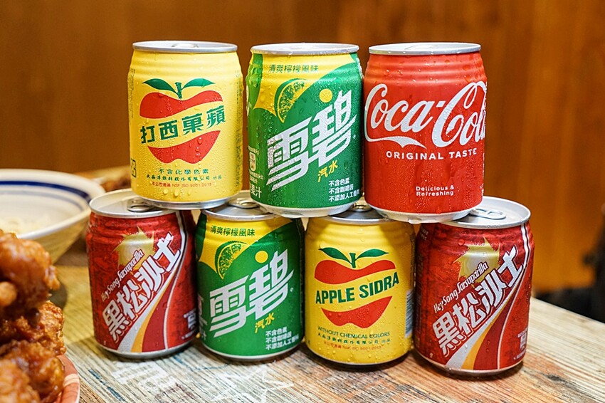 台中超狂拉麵+浮誇關廟鳳梨吃到飽只要399元，光嗑整顆關廟鳳梨、鳳梨啤酒就回本，再爽嗑40道以上食材！！