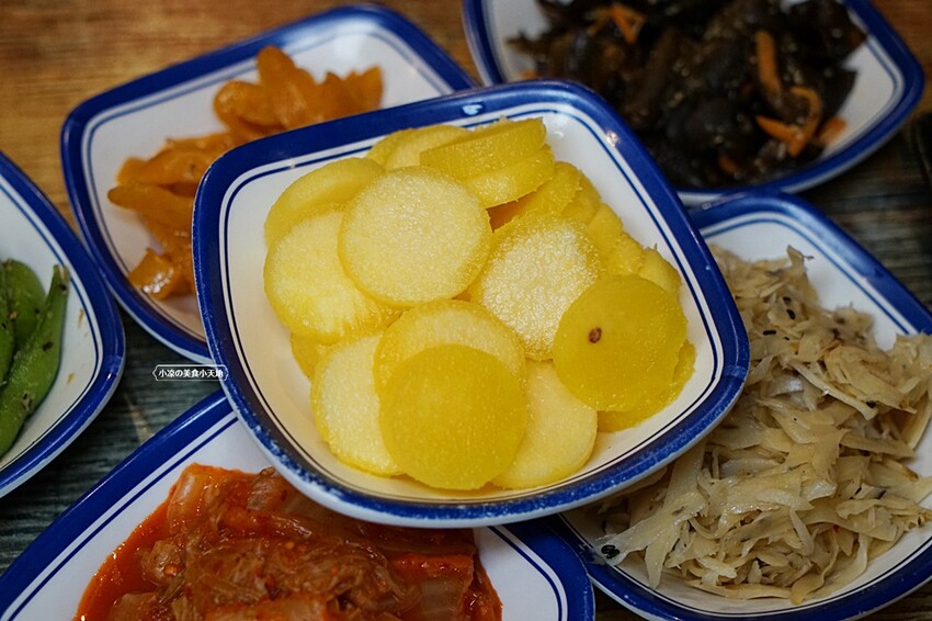 台中超狂拉麵+浮誇關廟鳳梨吃到飽只要399元，光嗑整顆關廟鳳梨、鳳梨啤酒就回本，再爽嗑40道以上食材！！