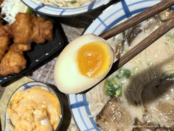 山禾堂拉麵-台中店:台中美食│山禾堂拉麵-台中店〃大里好吃拉麵推薦!拉麵只賣一種湯頭,每碗拉麵還可免費加麵2次~