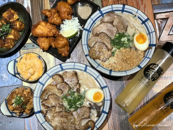 山禾堂拉麵-台中店:台中美食│山禾堂拉麵-台中店〃大里好吃拉麵推薦!拉麵只賣一種湯頭,每碗拉麵還可免費加麵2次~