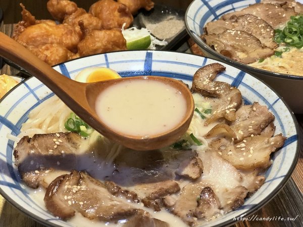 山禾堂拉麵-台中店:台中美食│山禾堂拉麵-台中店〃大里好吃拉麵推薦!拉麵只賣一種湯頭,每碗拉麵還可免費加麵2次~