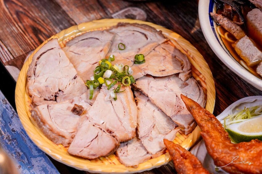 山禾堂大里店 |台中拉麵推薦,加99元日式叉燒肉吃到飽、加麵無限次,挑戰地表最高最划算拉麵! - 艾薇覓食趣