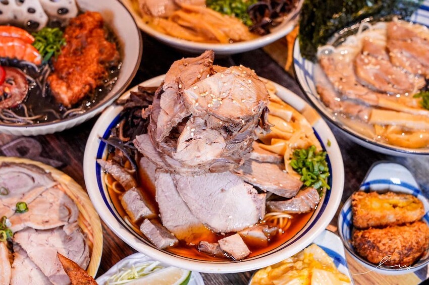 山禾堂大里店 |台中拉麵推薦,加99元日式叉燒肉吃到飽、加麵無限次,挑戰地表最高最划算拉麵! - 艾薇覓食趣