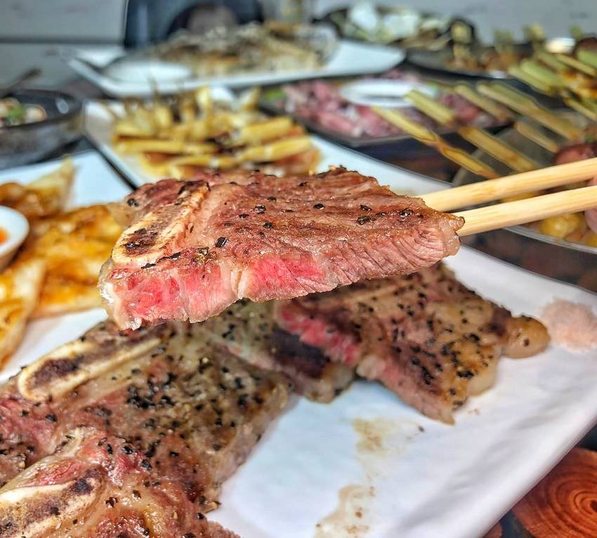 台南宵夜推薦【火熊串燒】日式獨家風味串燒 宵夜聚餐好選擇 內文有新菜單|台南美食