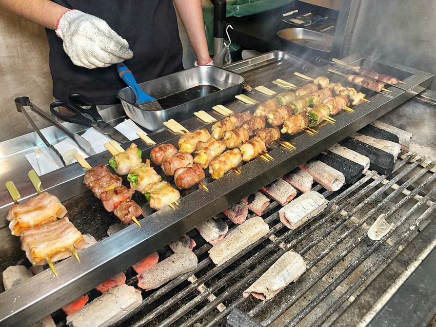 台南宵夜推薦【火熊串燒】日式獨家風味串燒 宵夜聚餐好選擇 內文有新菜單|台南美食