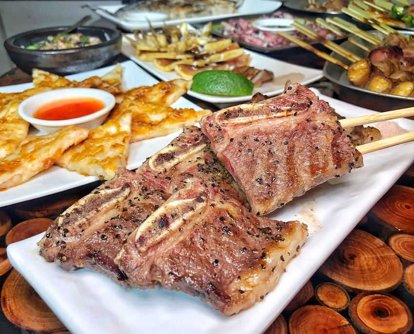 台南宵夜推薦【火熊串燒】日式獨家風味串燒 宵夜聚餐好選擇 內文有新菜單|台南美食