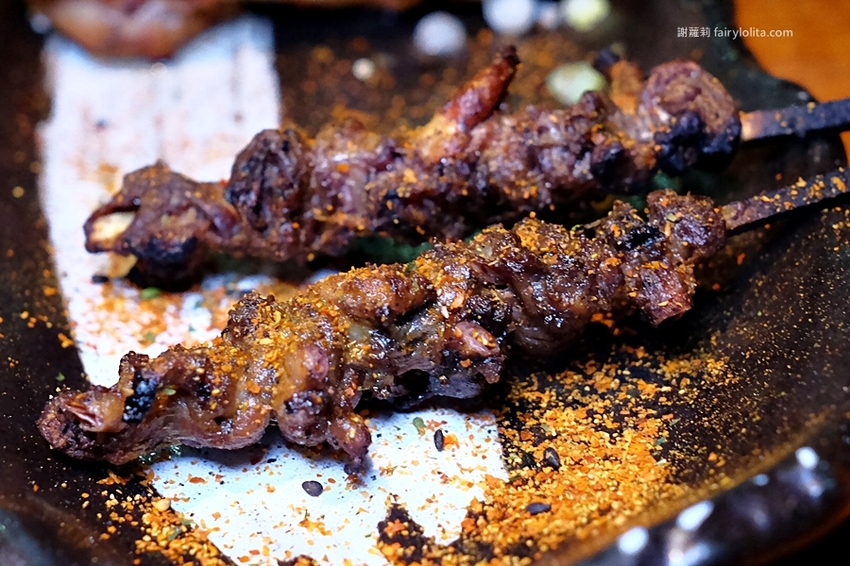 Yakingtori 酒侍串說。隱密巷弄超低調，假日一位難求，就連日本人也愛來！ @蹦啾♥謝蘿莉 La vie heureuse