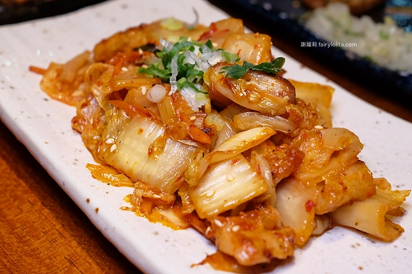 Yakingtori 酒侍串說。隱密巷弄超低調，假日一位難求，就連日本人也愛來！ @蹦啾♥謝蘿莉 La vie heureuse