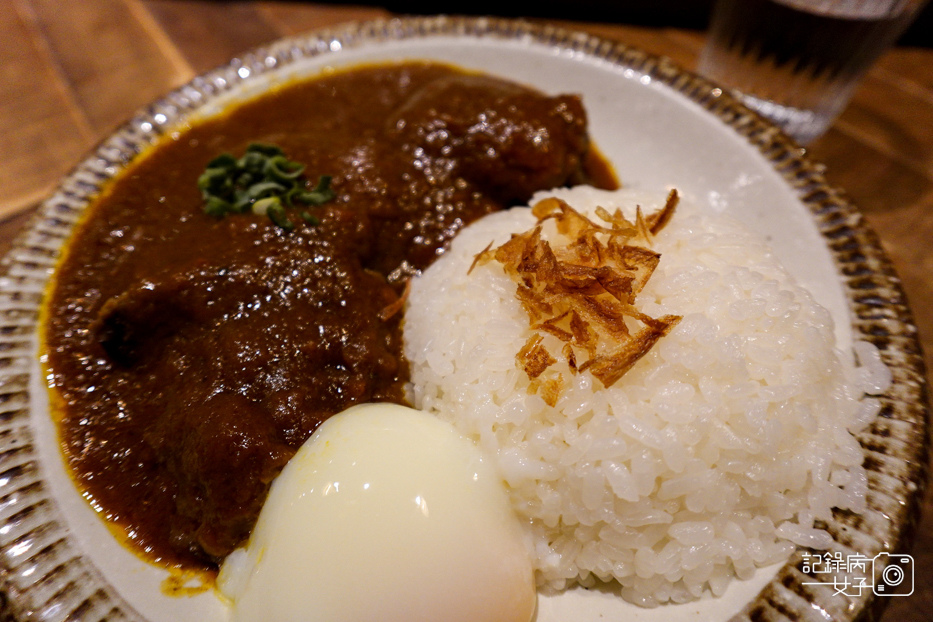 12大安區新高軒咖哩炸豬排咖哩飯牛柳燉黑豚豬肉溫泉蛋.jpg