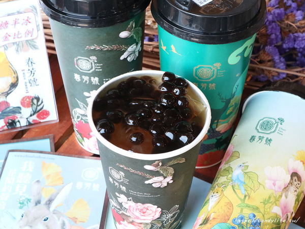 春芳號(台中河南店):台中美食│春芳號-台中河南店〃IG熱門卡打飲料店~超美花花杯,還有萌萌動物杯新上市!