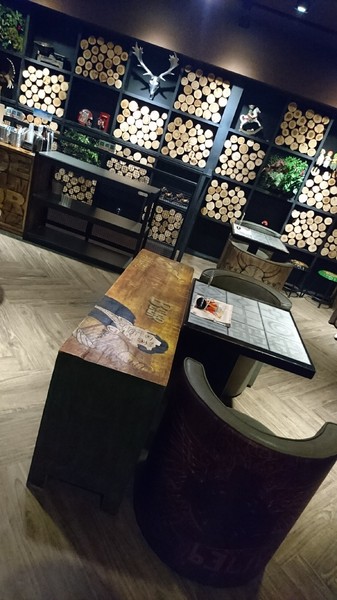 多一點咖啡館(文化館)：高雄早午餐~多一點咖啡館-文化館~豐盛鑄鐵鍋料理~推明太子海鮮總匯焗烤~優質享受~