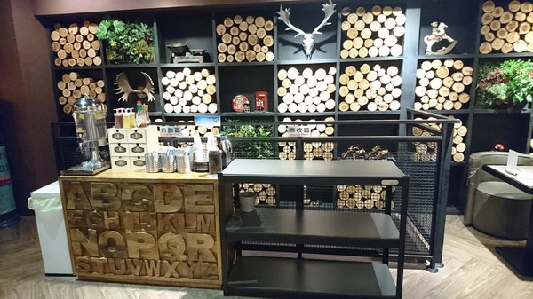 多一點咖啡館(文化館)：高雄早午餐~多一點咖啡館-文化館~豐盛鑄鐵鍋料理~推明太子海鮮總匯焗烤~優質享受~