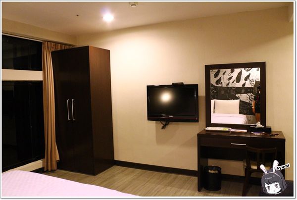 默砌旅店新世代高雄館：[住宿]►高雄苓雅區◄默砌旅店新世代高雄館－房間乾淨舒適近捷運三多商圈一號出口