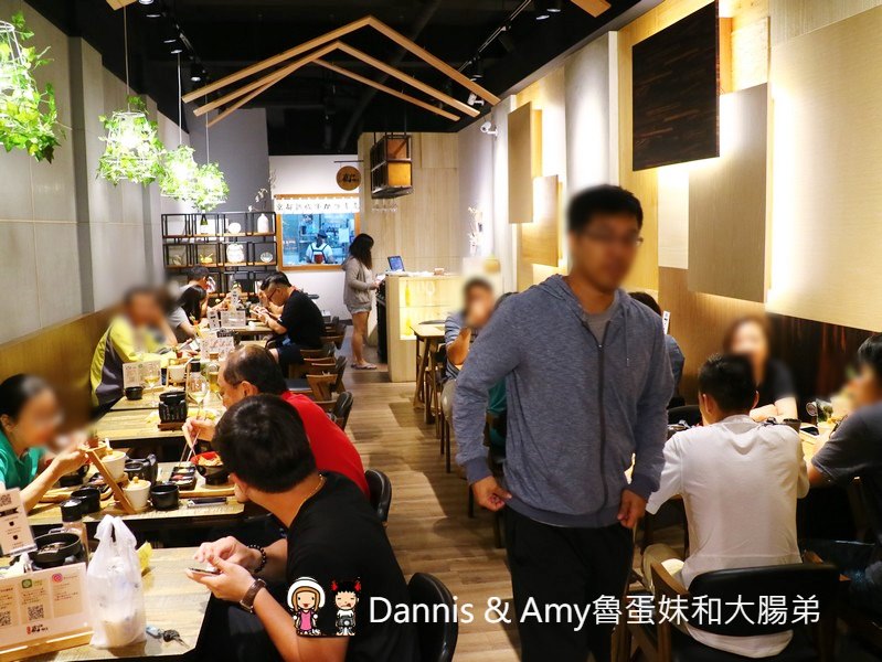 《澎湖美食》馬公市區嵐山熟成牛かつ專売。日式炸牛排定食。牛五花爆肉山丼。澎湖花火節嘗鮮菜單分享 ︱影片