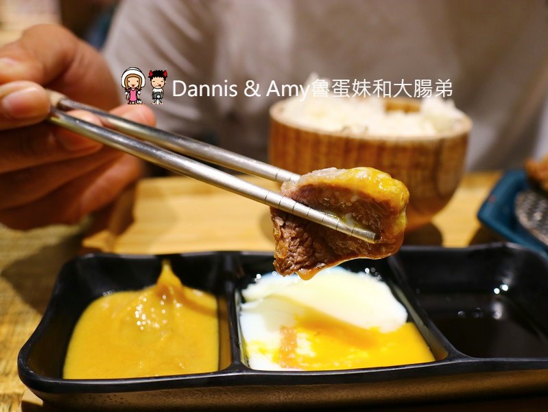 《澎湖美食》馬公市區嵐山熟成牛かつ專売。日式炸牛排定食。牛五花爆肉山丼。澎湖花火節嘗鮮菜單分享 ︱影片