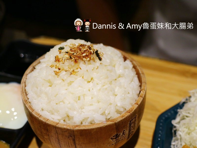 《澎湖美食》馬公市區嵐山熟成牛かつ專売。日式炸牛排定食。牛五花爆肉山丼。澎湖花火節嘗鮮菜單分享 ︱影片