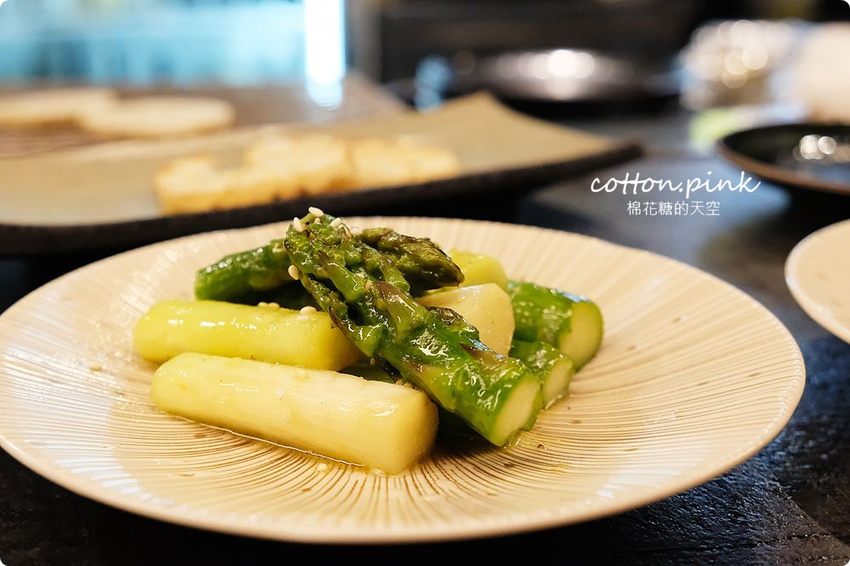 台中燒肉這家不能錯過,全程桌邊服務超享受,板前燒肉一徹刁嘴朋友也滿意