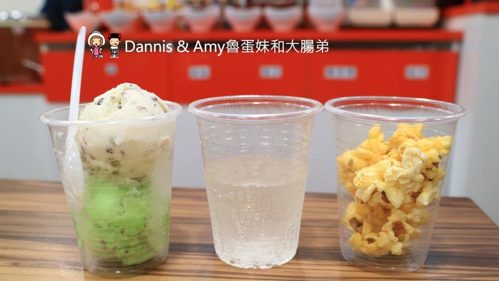 《新竹百來元平價小火鍋》8鍋臭臭鍋（新竹民權店)。無限量享用白飯、滷肉飯、涼麵、王子麵、雞絲麵、飲料、冰淇淋、爆米花︱巨城附近 （影片）