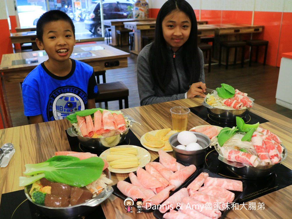 《新竹百來元平價小火鍋》8鍋臭臭鍋（新竹民權店)。無限量享用白飯、滷肉飯、涼麵、王子麵、雞絲麵、飲料、冰淇淋、爆米花︱巨城附近 （影片）