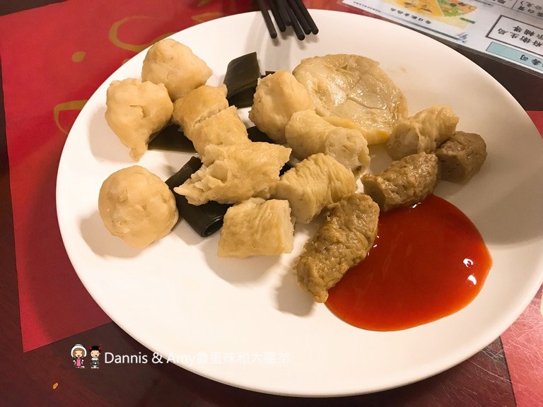 《新竹新豐平價壽司》阿嬤壽司。花壽司。鍋燒雞絲麵。關東煮。夏日限定涼麵︱（影片）