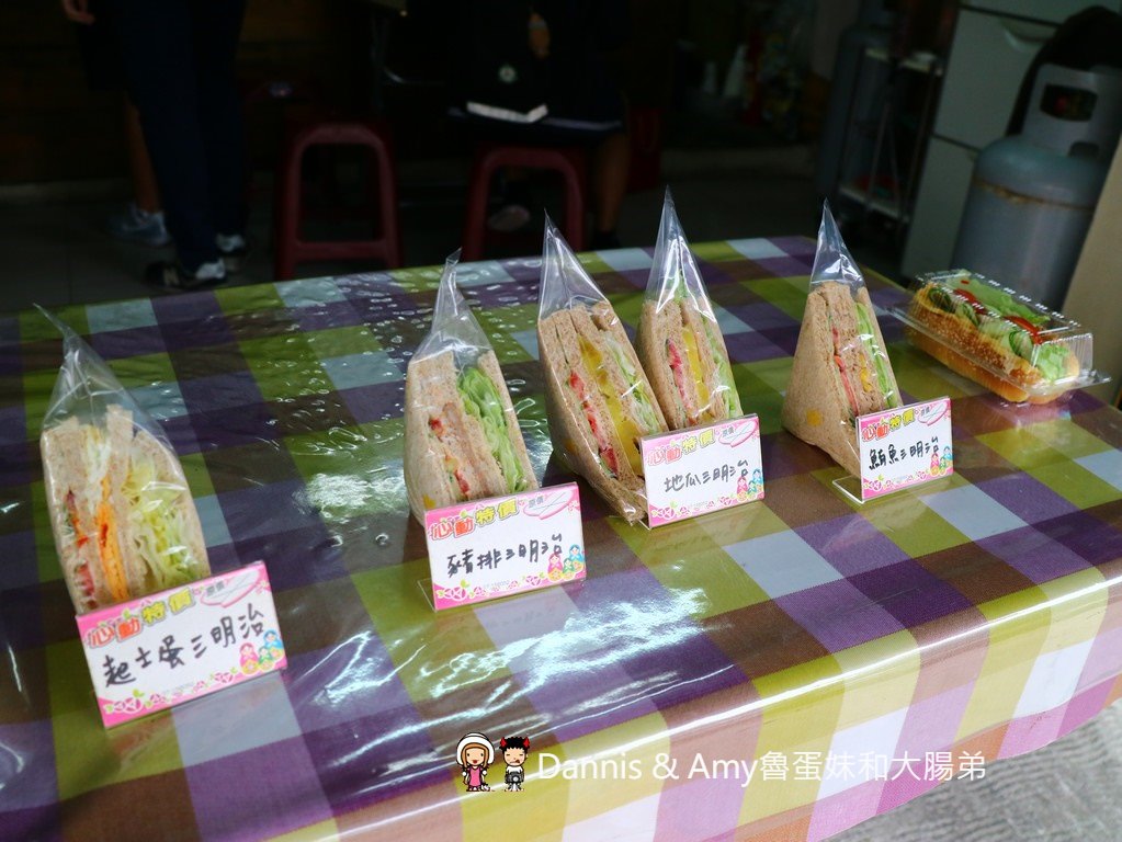 《新竹早餐推薦》應許地18早午餐。健康又好吃的早餐美食。大份量饅頭肉排蛋。Q彈多饀料蛋餅︱新竹高商十八尖山旁（影片）